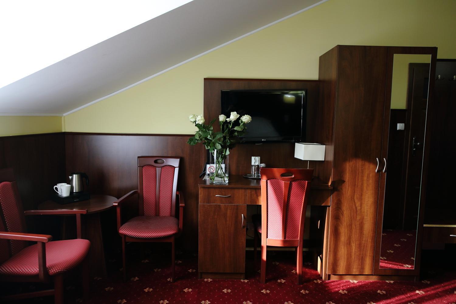 Hotel Kalchem Brzozie Exteriör bild